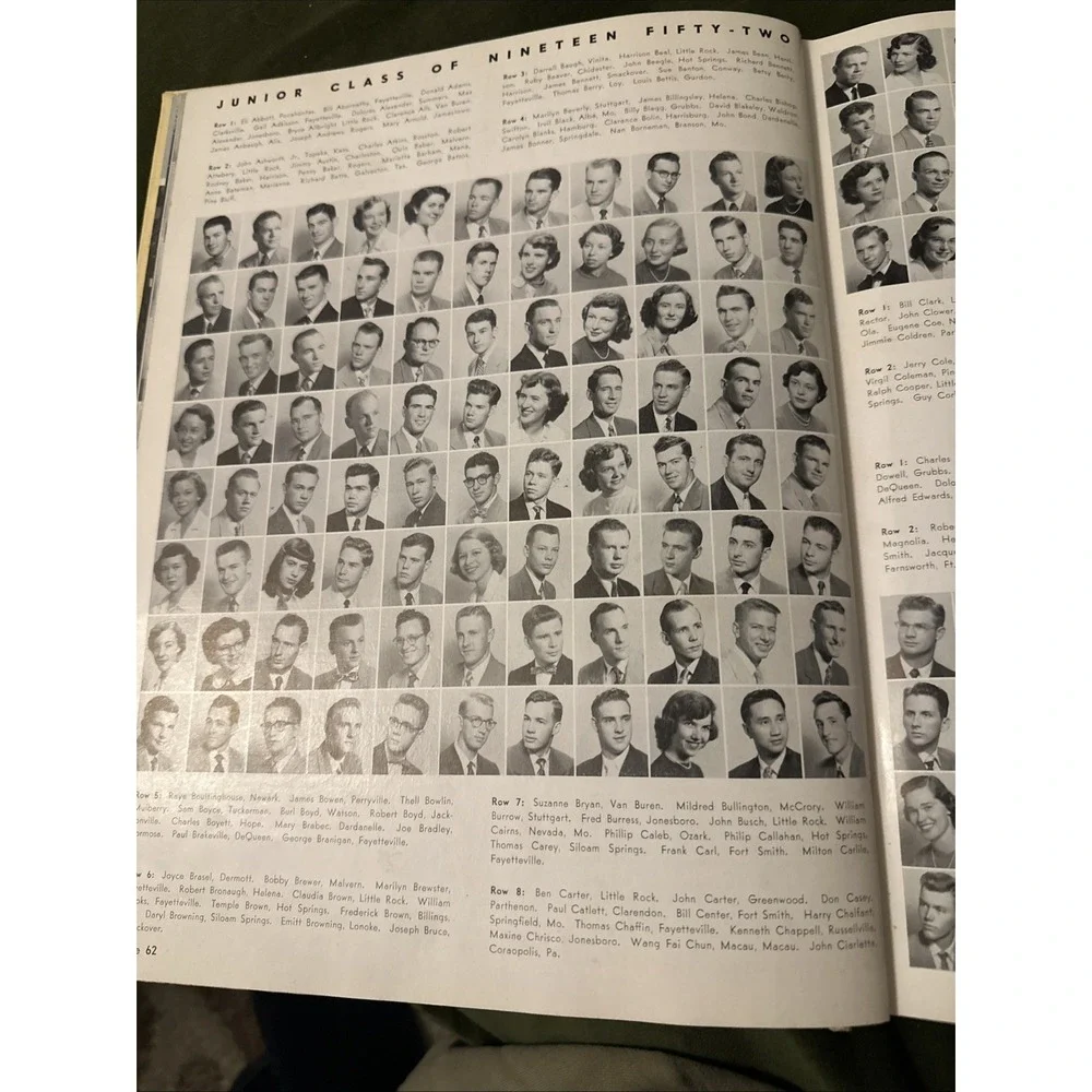 1952 RAZORBACK Yearbook - University of Arkansas - Fayetteville, AR